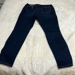Torrid bombshell skinny jeans